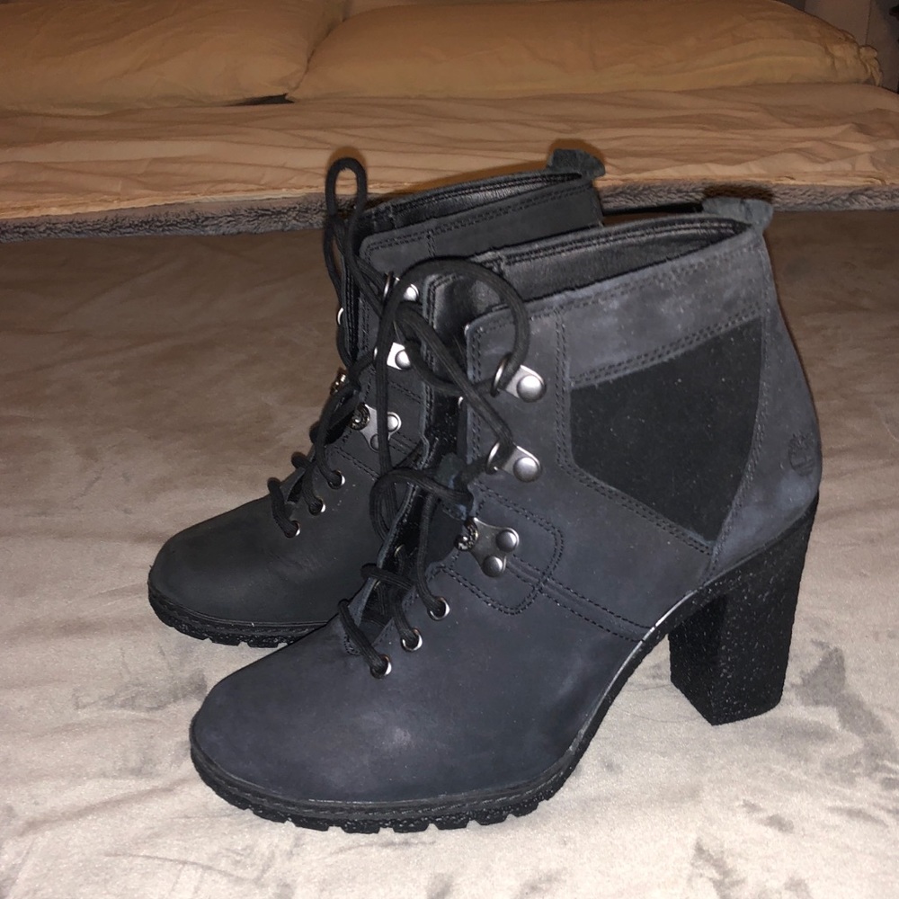 Brand new Timberlands booties!!